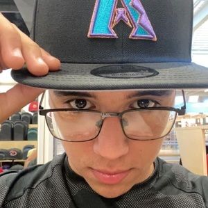 Meet your Posher, Victor